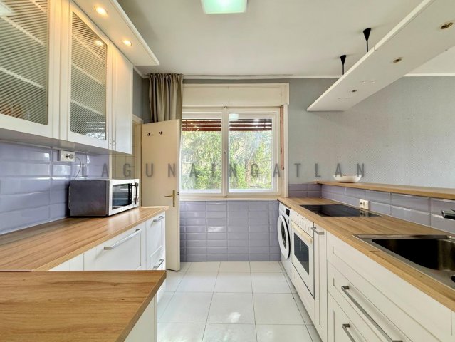 Eladó téglalakás, Budapesten, II. kerületben 129.9 M Ft