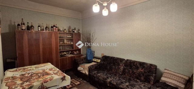 Eladó családi ház, Taksonyon 71 M Ft, 5 szobás