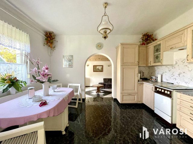 Eladó családi ház, Enyingen 69.8 M Ft, 4 szobás