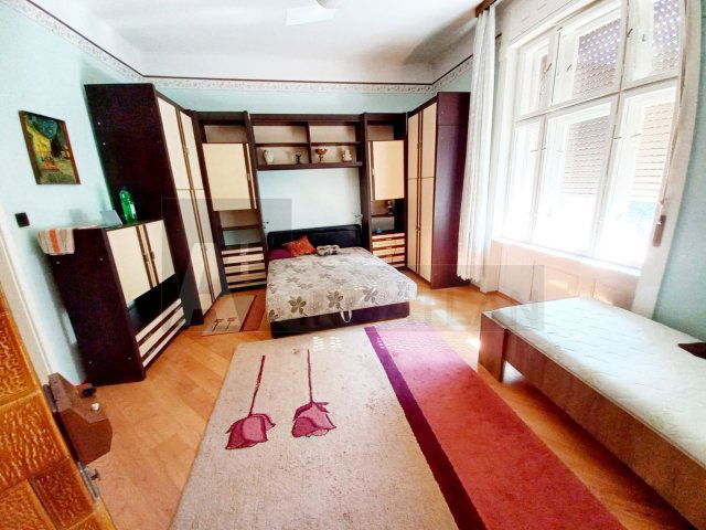 Kiadó téglalakás, albérlet, Szegeden 180 E Ft / hó, 3 szobás