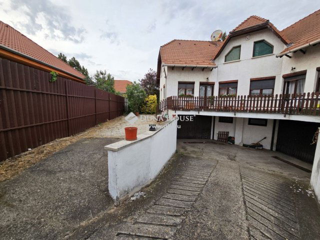 Eladó ikerház, Budapesten, XVIII. kerületben 110 M Ft, 4 szobás