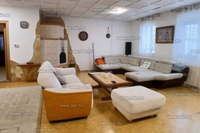 Eladó családi ház, Pilisszentkereszten 119 M Ft, 5 szobás