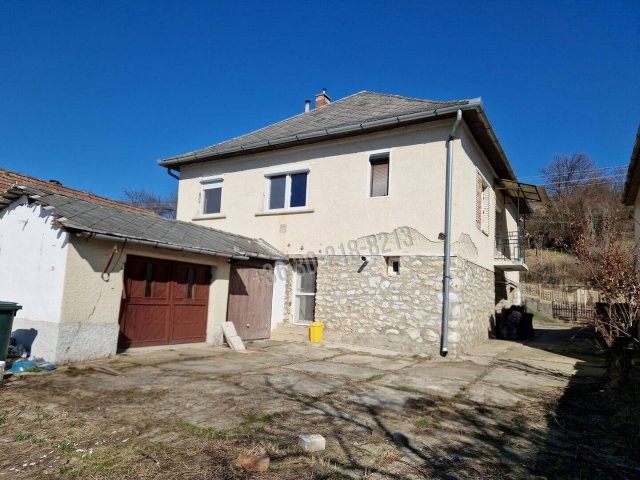 Eladó családi ház, Borsodnádasdon 17 M Ft, 5+1 szobás