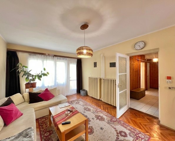 Eladó téglalakás, Nagyatádon 37.5 M Ft, 3 szobás