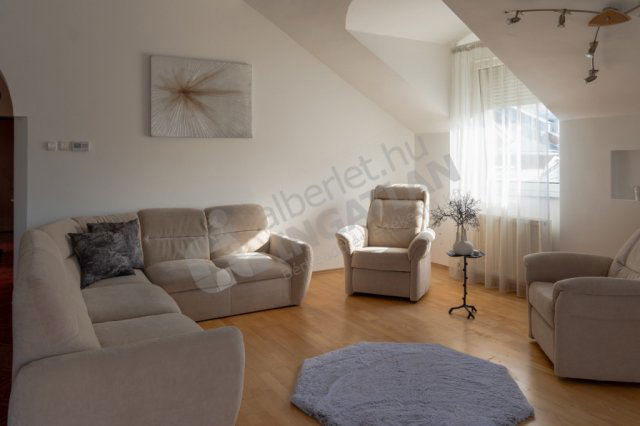 Kiadó téglalakás, albérlet, XIV. kerületben, Egressy úton