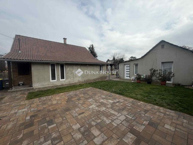 Eladó családi ház, Albertirsán 95 M Ft, 6 szobás