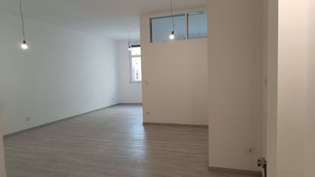 Eladó téglalakás, Budapesten, VI. kerületben 84 M Ft, 2 szobás