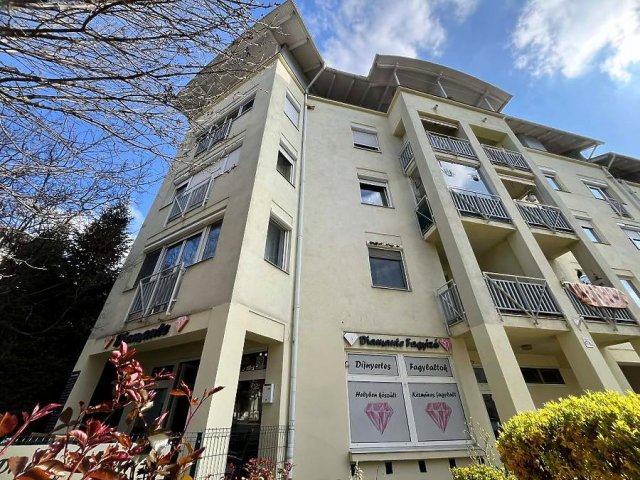 Eladó téglalakás, Budapesten, XI. kerületben 113 M Ft, 4 szobás