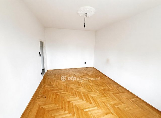 Eladó téglalakás, Budapesten, XXI. kerületben 47.5 M Ft