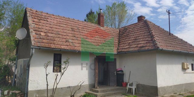 Eladó családi ház, Gadányban 5.5 M Ft, 2 szobás