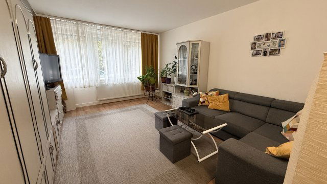 Eladó panellakás, Tökölön 55 M Ft, 2+1 szobás