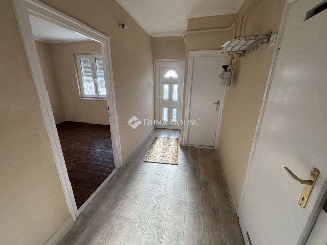 Eladó sorház, Kecskeméten 53 M Ft, 2 szobás