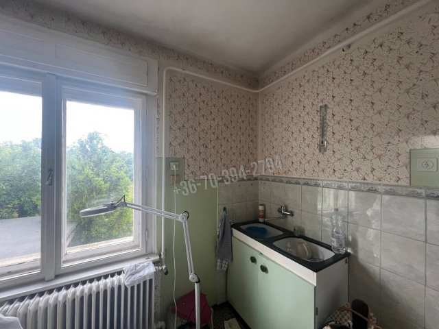 Eladó családi ház, Tatabányán 57 M Ft, 2 szobás