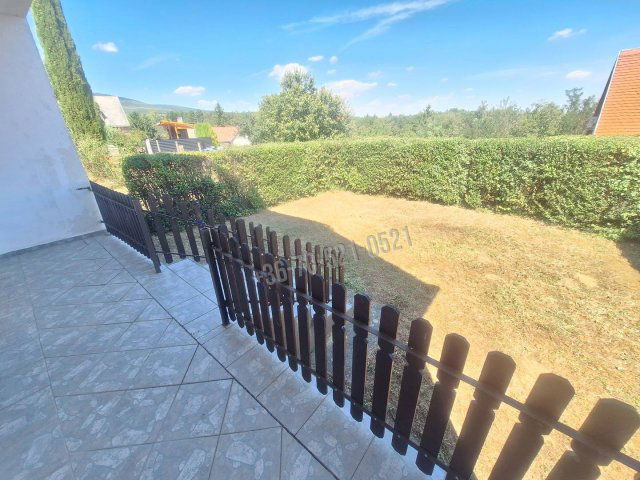 Eladó nyaraló, Pécsváradon 24.99 M Ft, 3+2 szobás