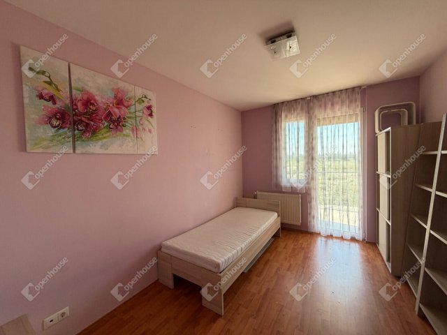 Kiadó téglalakás, albérlet, Győrött 190 E Ft / hó, 3 szobás