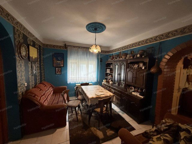 Eladó családi ház, Ököritófülpösön 26.5 M Ft, 2+1 szobás