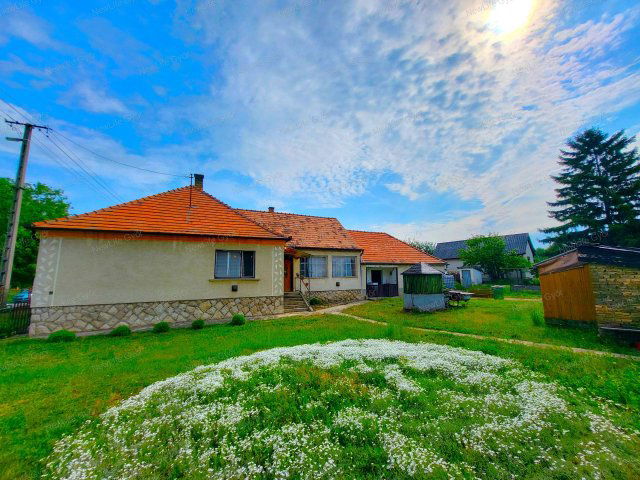 Eladó családi ház, Győrött 55 M Ft, 3 szobás