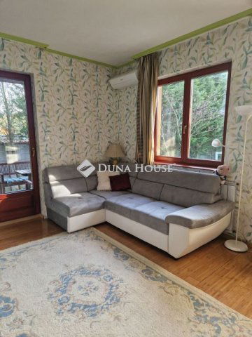 Eladó családi ház, Pomázon 135 M Ft, 5 szobás