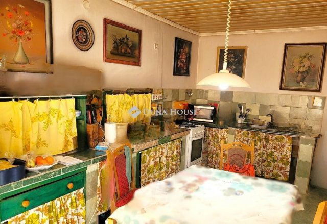 Eladó családi ház, Dunaszekcsőn 21 M Ft, 3 szobás