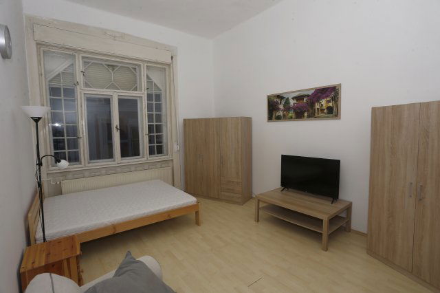 Kiadó téglalakás, albérlet, Egerben 170 E Ft / hó, 3 szobás