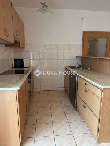 Eladó téglalakás, Debrecenben 105 M Ft, 4 szobás