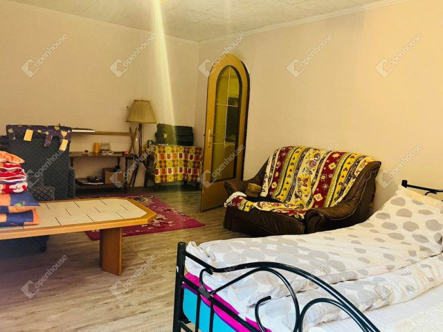 Eladó családi ház, Magyarlakon 49.9 M Ft, 4 szobás