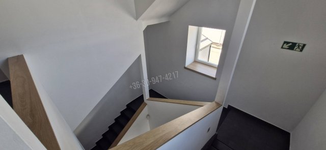 Kiadó iroda, Tatán 35 E Ft / hó, 1 szobás / költözzbe.hu