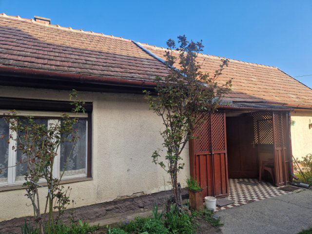 Eladó családi ház, Dabason 24.9 M Ft, 2 szobás