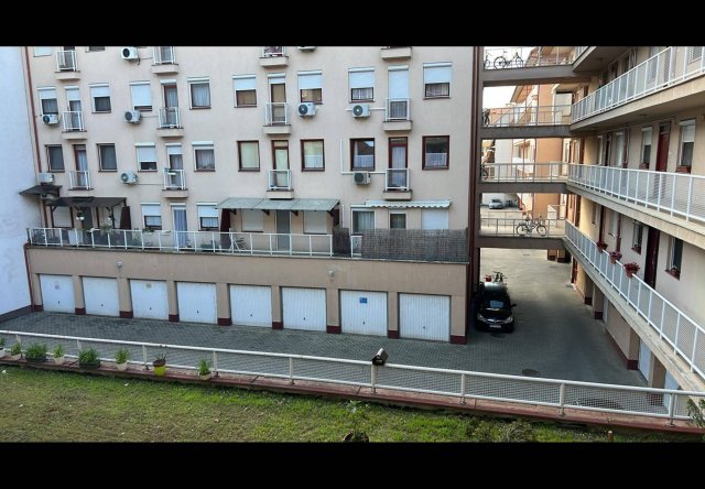 Kiadó garázs, Békéscsabán 40 E Ft / hó / költözzbe.hu