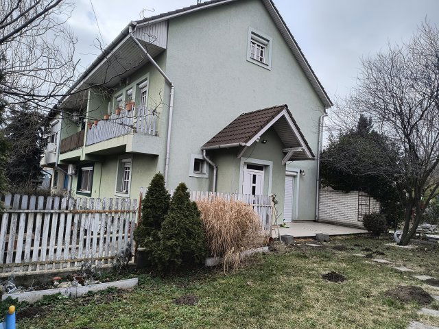 Eladó ikerház, Budapesten, XXII. kerületben, Mátra közben