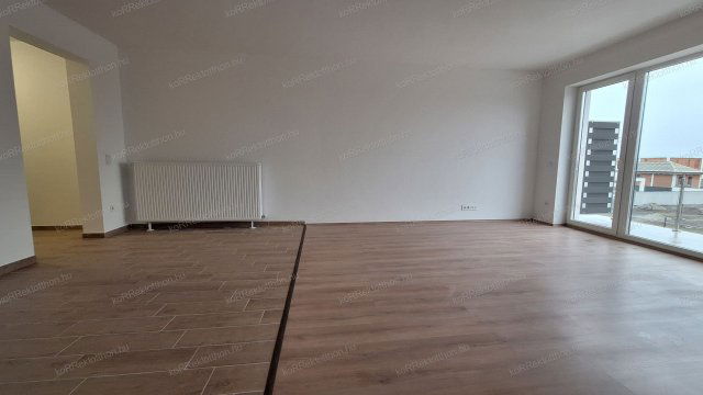 Eladó téglalakás, Jászberényben 73.35 M Ft, 3 szobás