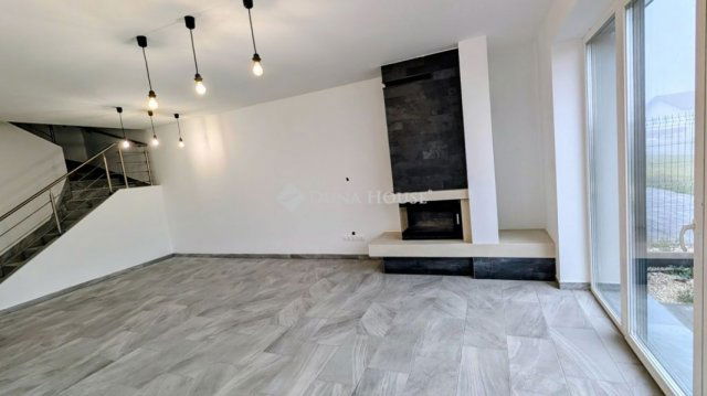 Eladó ikerház, Siófokon 149 M Ft, 4 szobás