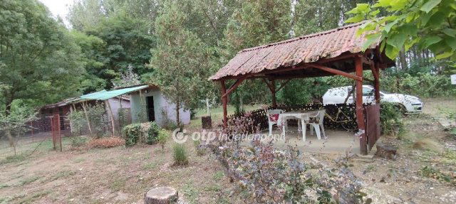 Eladó mezogazdasagi ingatlan, Jászberényben 35 M Ft, 2 szobás