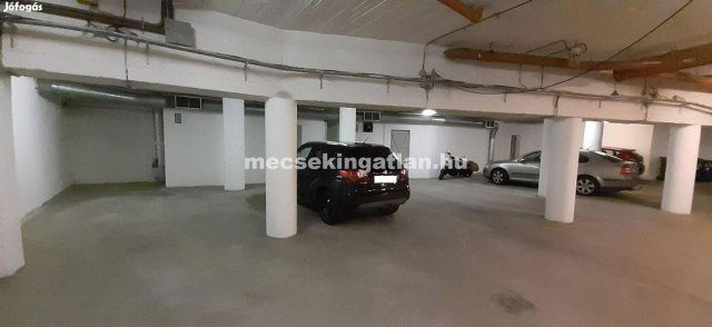 Eladó garázs, Pécsett 4.7 M Ft / költözzbe.hu