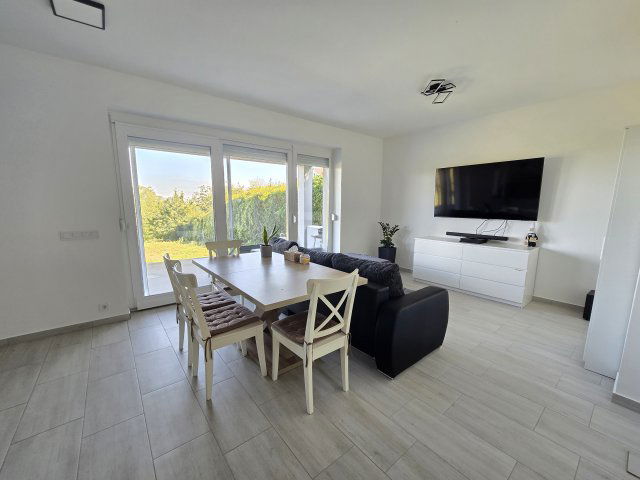 Eladó családi ház, Zalaegerszegen 139.9 M Ft, 5 szobás