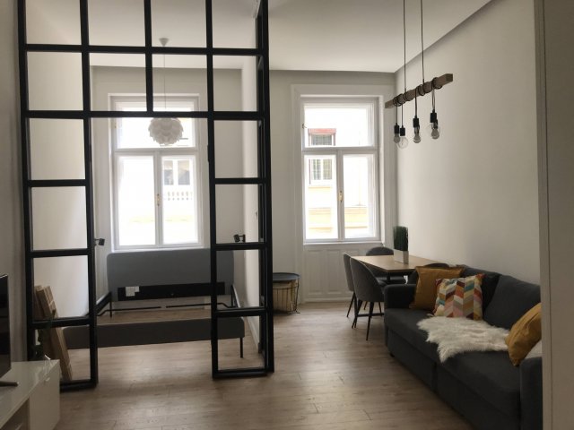 Kiadó téglalakás, albérlet, VI. kerületben, Weiner Leó utcában