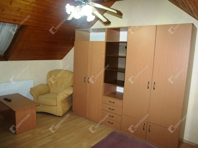 Kiadó téglalakás, albérlet, Pacsán 120 E Ft / hó, 1 szobás