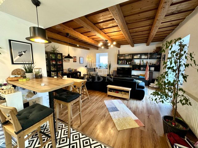 Eladó családi ház, Veszprémben 159 M Ft, 5+1 szobás