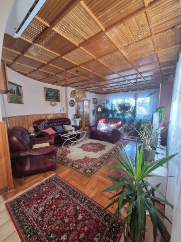 Eladó családi ház, Kisbéren 139.5 M Ft, 4 szobás