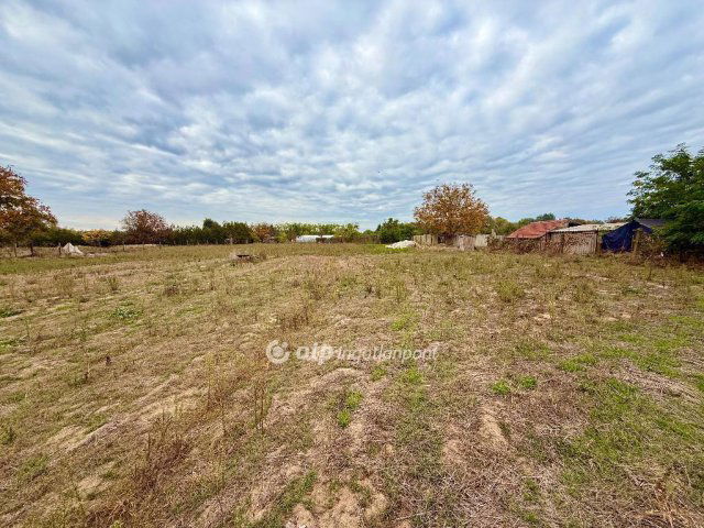 Eladó telek, Cegléden 10.9 M Ft / költözzbe.hu