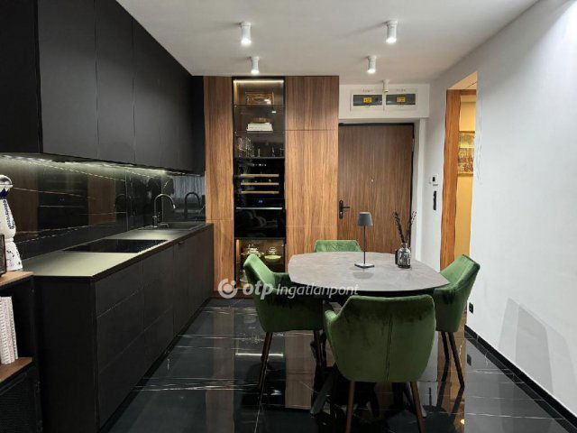 Eladó téglalakás, Budapesten, I. kerületben 152 M Ft, 2 szobás