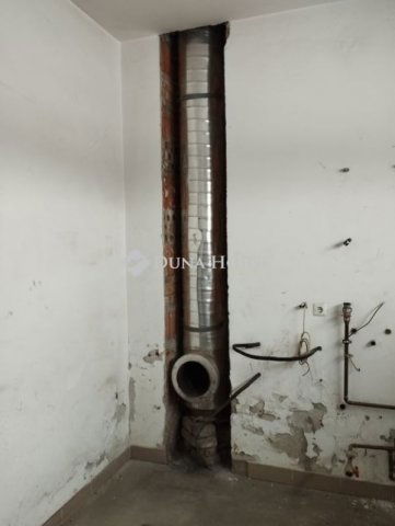 Eladó ipari ingatlan, Újszentivánon 53.5 M Ft