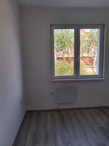 Eladó téglalakás, Komáromban 44.9 M Ft, 3+1 szobás