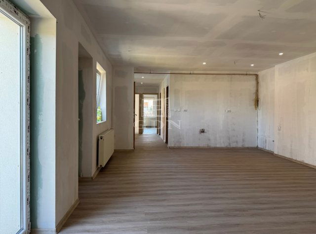 Eladó családi ház, Seregélyesen 66.9 M Ft, 4 szobás