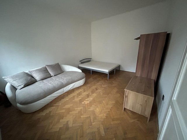 Eladó téglalakás, Budapesten, IX. kerületben, Dandár utcában