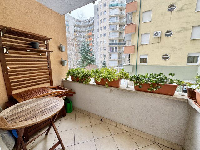 Eladó téglalakás, Budapesten, XIV. kerületben 92.95 M Ft