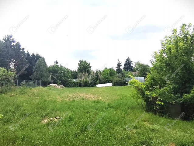 Eladó családi ház, Komáromban 131.2 M Ft, 5 szobás