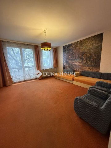 Eladó panellakás, Veszprémben 66 M Ft, 3+1 szobás