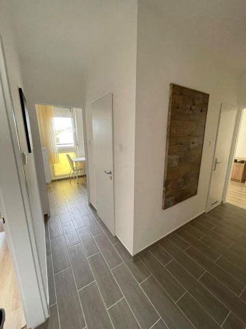 Kiadó panellakás, albérlet, Pécsett 180 E Ft / hó, 2 szobás