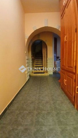 Eladó családi ház, Kaposváron 93 M Ft, 5 szobás